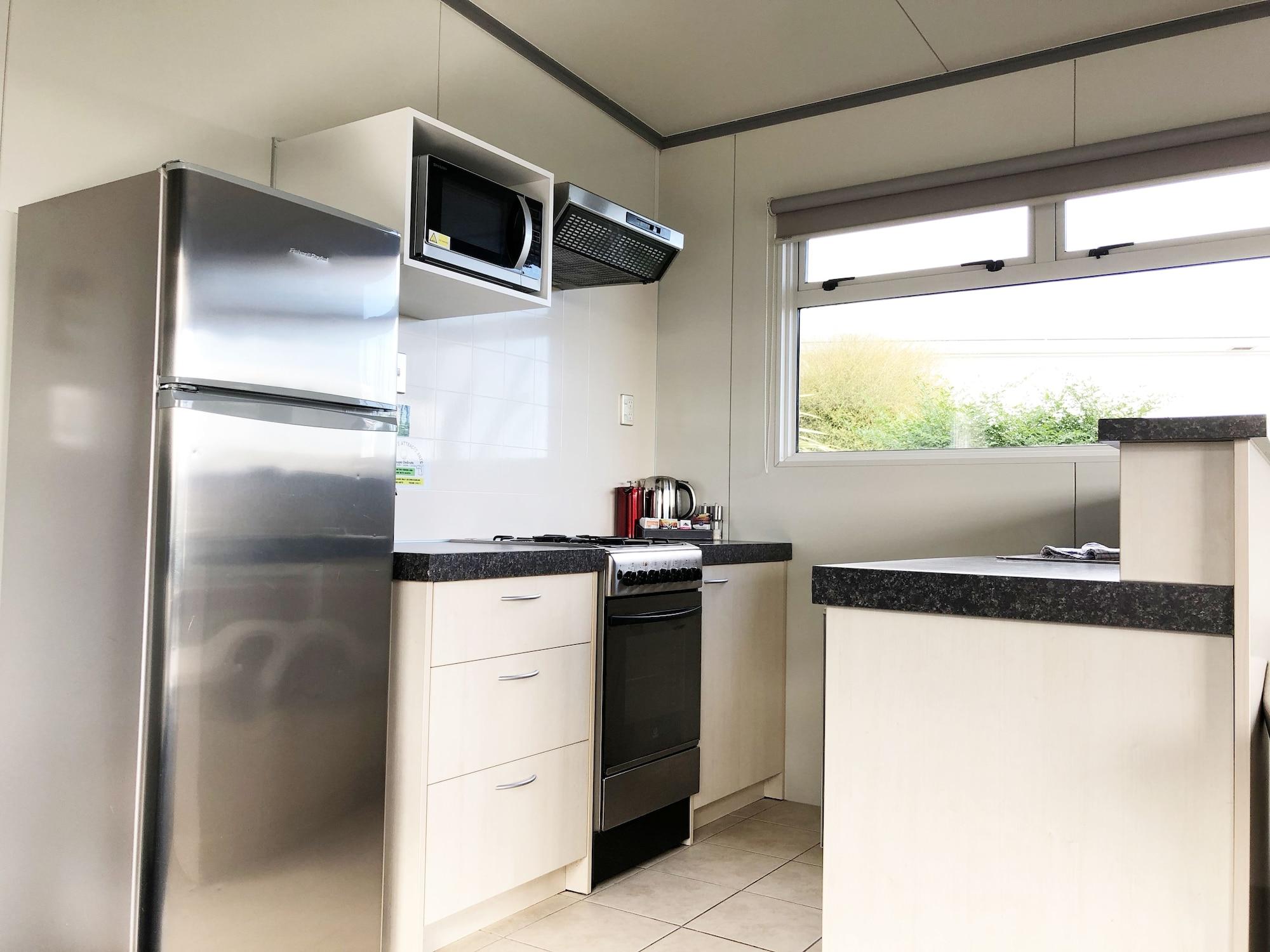 陶波德布雷思汽车旅馆 外观 照片 A kitchen in a student flat